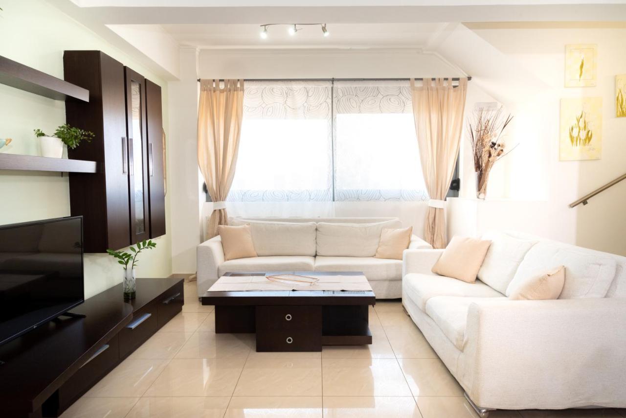Sunny Hideaway Residence Close To The Nature Argoulidhés 外观 照片